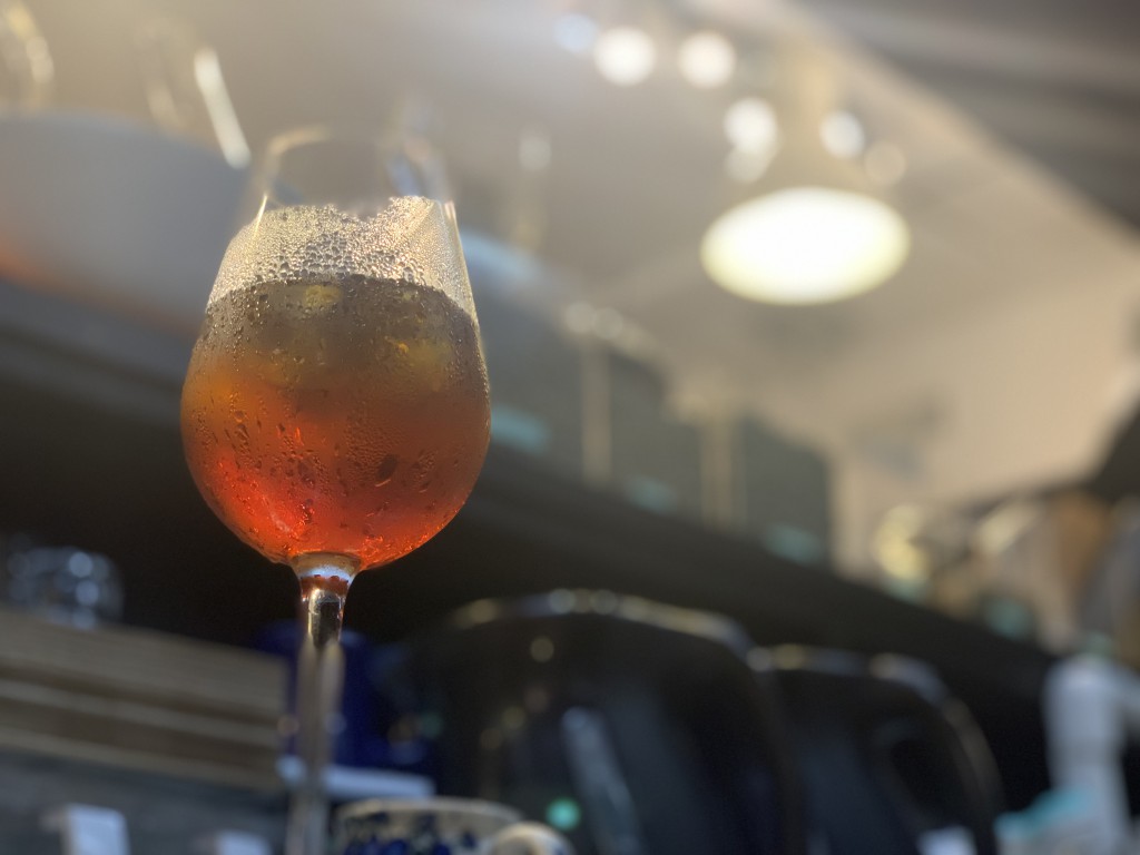 24218B69-F6D2-4979-8A32-873BB3A9AC15